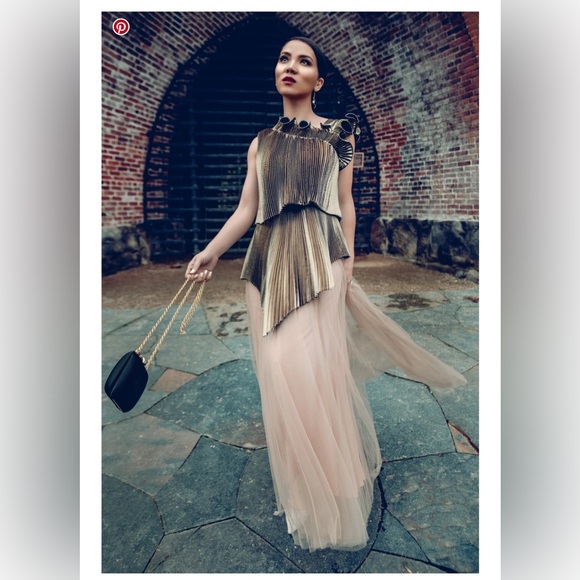 NEW Halogen X Atlantic-Pacific Large Pleated Asymmetrical Gold Black Lame Blouse - Picture 7 of 16